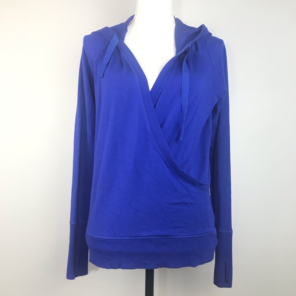 Athleta Wrap Pullover Sweater Size M Wrap Hooded